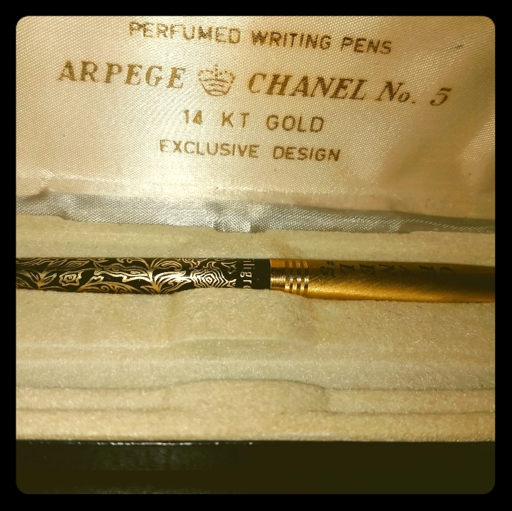 Chanel no.5 14k gold perfumed writing pen